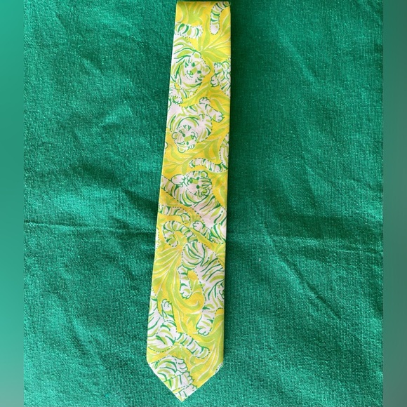 Lilly Pulitzer Other - 🐯HP🐯Lilly Pulitzer Tiger Pop Tie